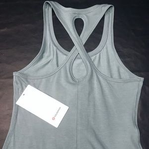 NWT lululemon Restore and Revitalized dress size 6